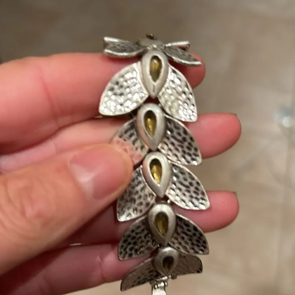 Vintage Clasp Bracelet Silver Tone Laurel Leaf